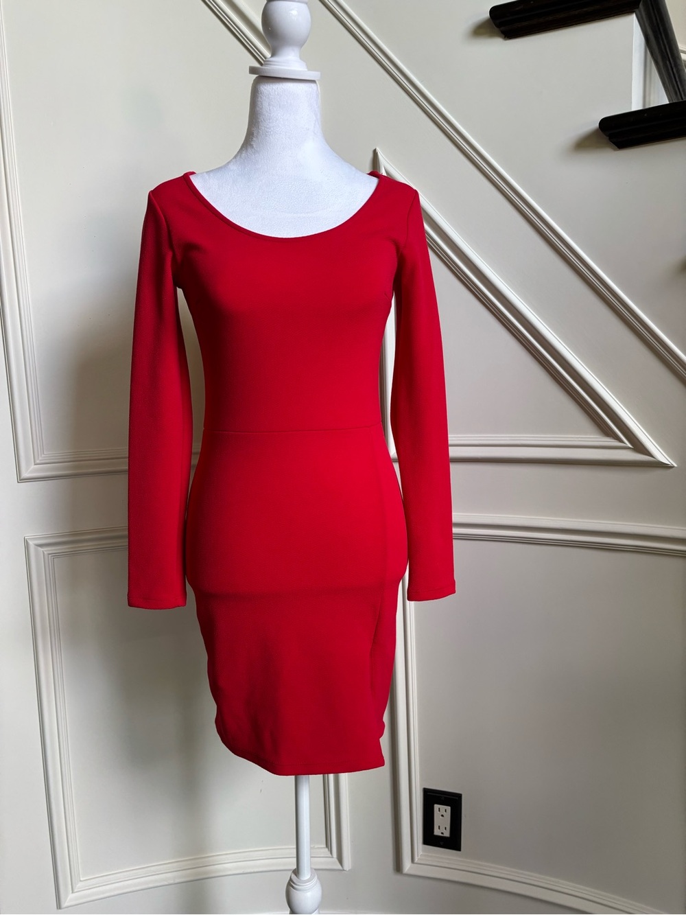 Soprano Red Long Sleeve Sheath Dress